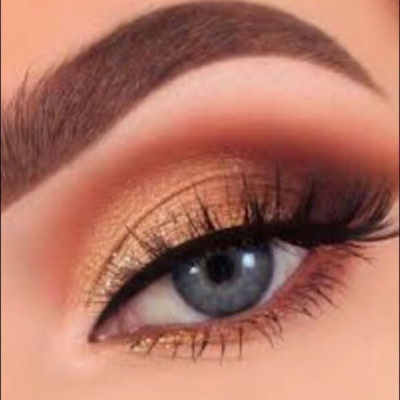 EyeShadow 16 Palette Collection Matte & Shimmer - Picture 1 of 8